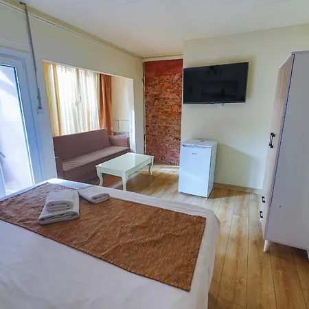 Angela Boutique Hotel